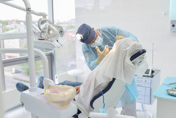 Best Emergency Tooth Extraction in Bermuda Dunes, CA
